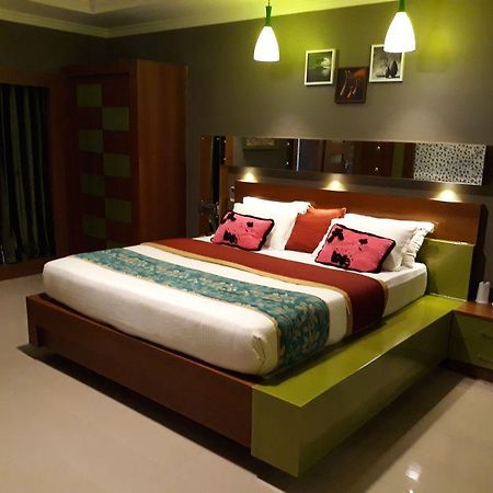 Holiday Hill Hotel & Suites Sultan Bathery Buitenkant foto