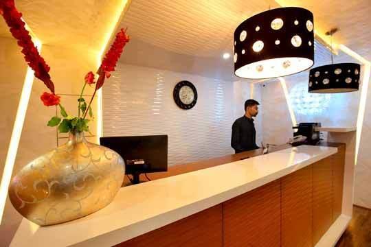 Holiday Hill Hotel & Suites Sultan Bathery Buitenkant foto